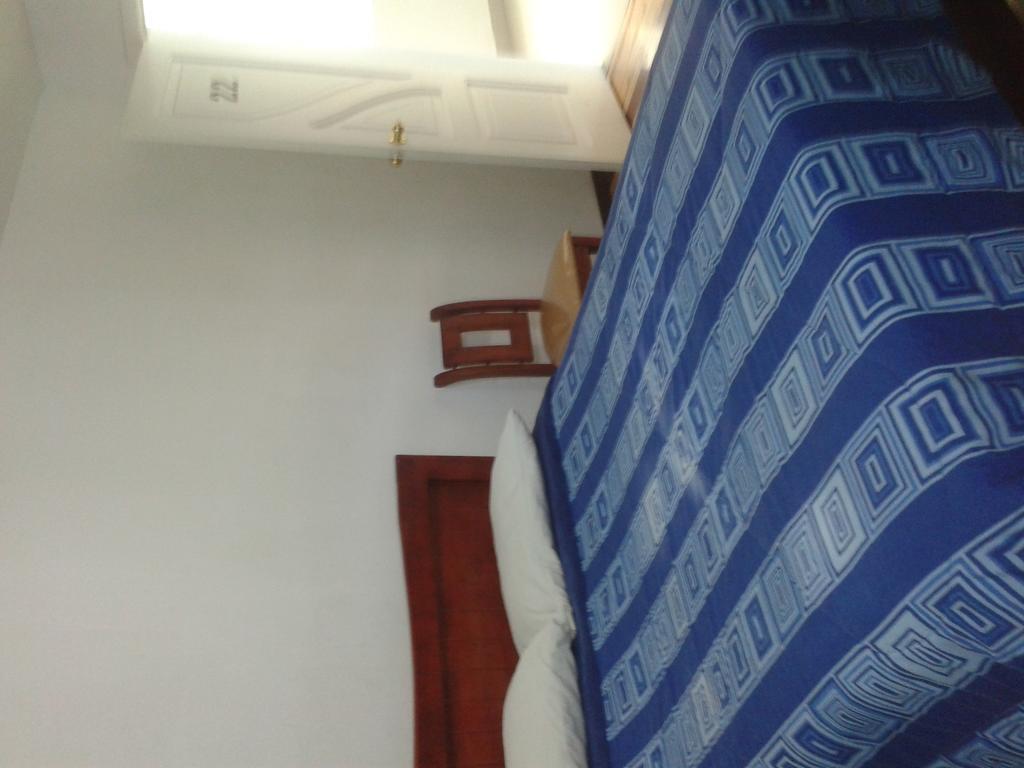 Hotel Ventura Riobamba Oda fotoğraf